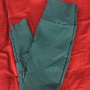 Alphalete leggings